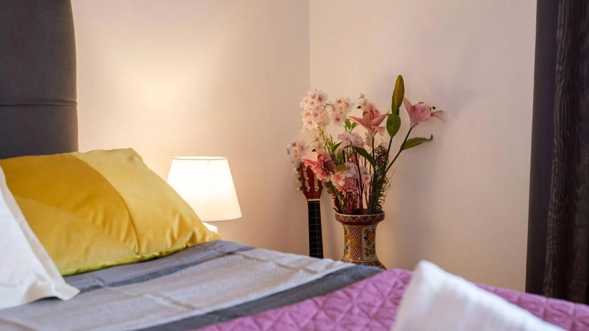 Three Bedroom Apartment With Terrace And Sea View Traù 0*,  Croazia